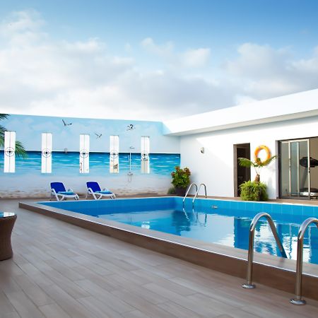 Le Ndiambour Hotel Et Residence Dakar Exterior foto